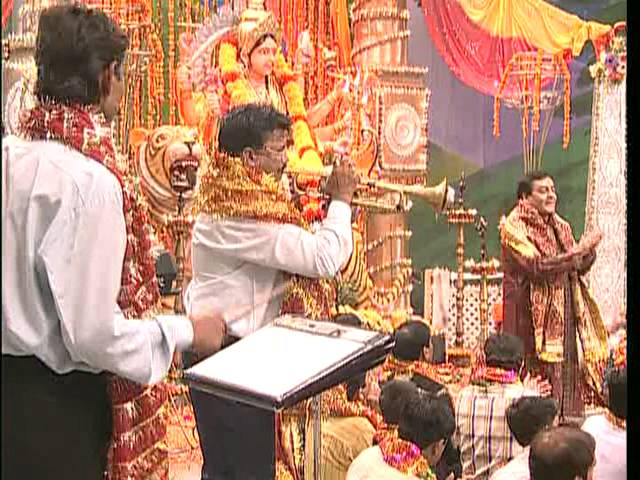 शेरावाली माँ खजाने बैठी खोल के भजन लिरिक्स Sherawali Maa Khajane Baithi Khol Ke Bhajan Lyrics