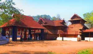 कोडांगल्लूर भगवती मंदिर, केरल: खून से सना भरनी उत्सव